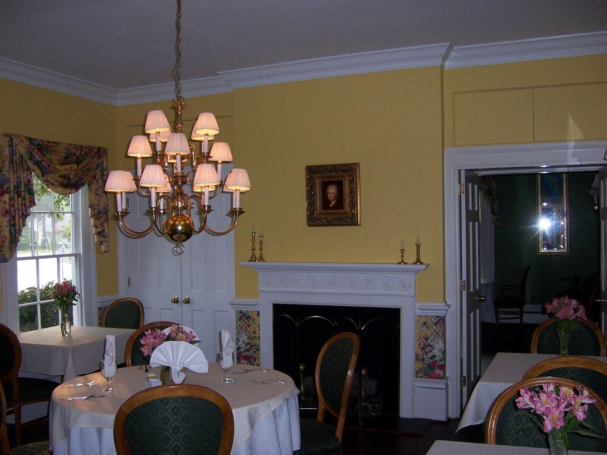 The Ashford Inn Clinton المطعم الصورة